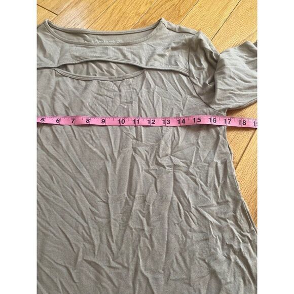 Soft Surroundings, women's grey long sleeve peek a boo tunic size small - Picture 6 of 7